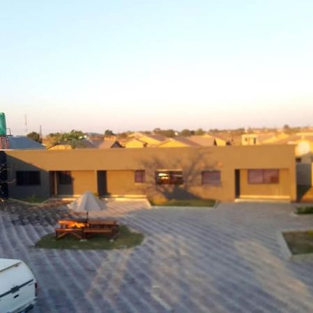 Legends Executive Lodge Choma Екстер'єр фото
