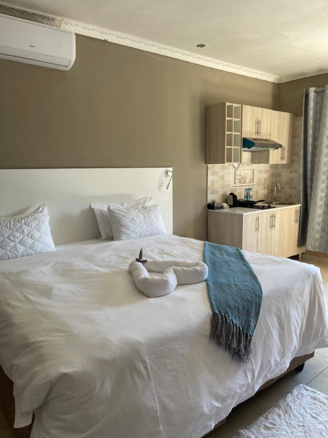 Legends Executive Lodge Choma Екстер'єр фото